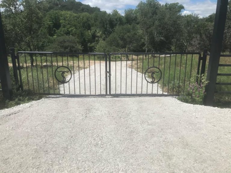 Iron-Ranch-Entry-gate